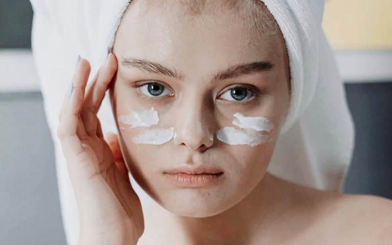 Ви зараз переглядаєте Як вибрати лікувальну космецевтику для шкіри обличчя в Україні